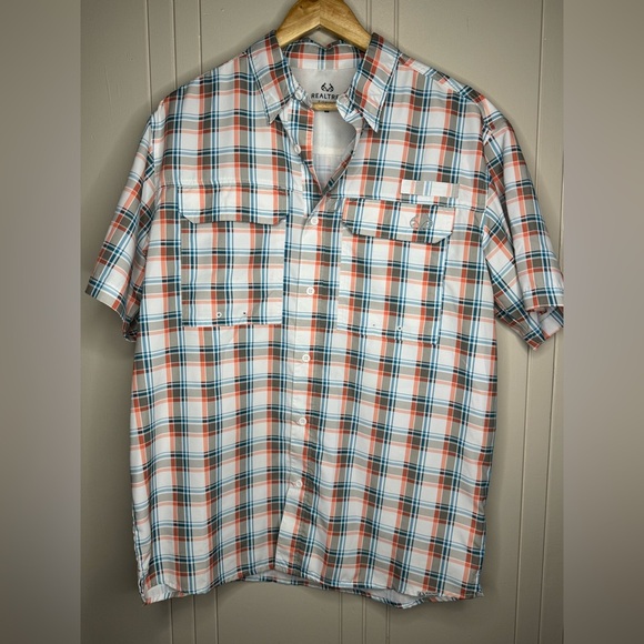 Realtree Multicolor Plaid Button Down Shirt - Picture 6 of 8